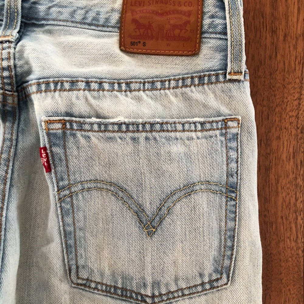 Levi's 501 Skinny Jeans in Clear Minds - Picture 12 of 16